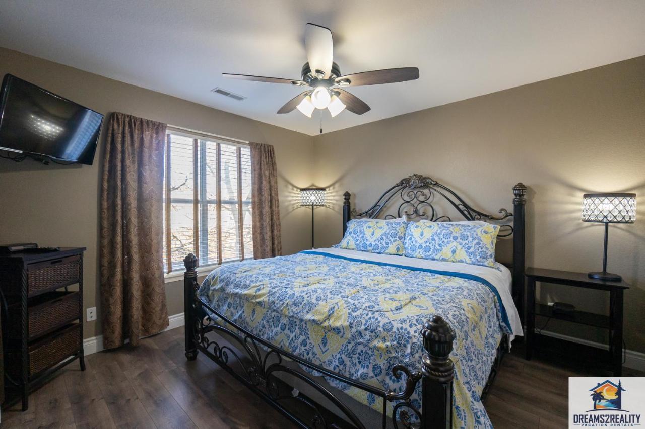 2Br Walk-In Condo - Near The 76 Strip - Pool - Free Tickets Included - Clc-6 Branson Bagian luar foto