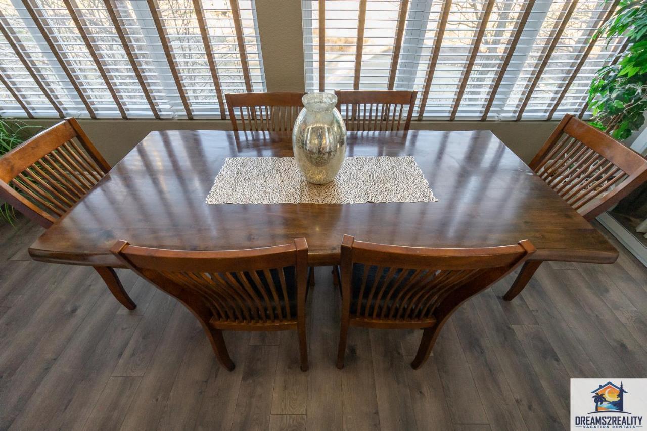 2Br Walk-In Condo - Near The 76 Strip - Pool - Free Tickets Included - Clc-6 Branson Bagian luar foto